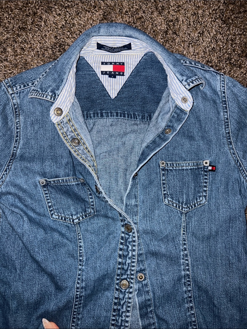 Vintage Tommy Hilfiger Blue Light Wash Denim Shirt Jacket - Picture 2 of 7